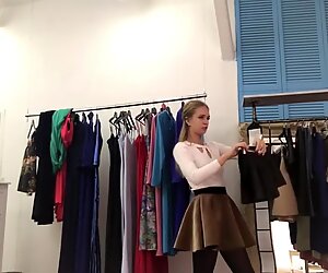 Maturbating in fitting room - She needs a big dick to get satisfied !