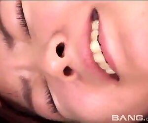 Bangsa asia pussy gets toyed, fucked and shot with warm pancutan