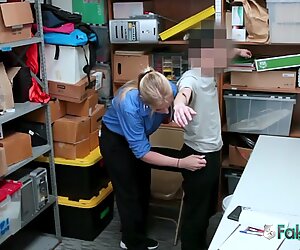 Female officer subdues teen shoplifter into drilling her hard