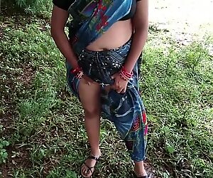 큰 엉덩이 엄마, 인도인 사디 왈리, 정글