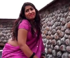 Ινδή aunty seducing