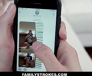 Familystrokes - 興奮した組織妻 fucked by stepson