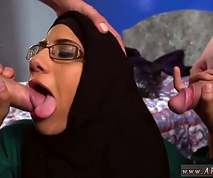 Webcam skønhed teenager strip første gang desperat araber kvinde knepper for penge