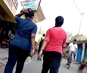 Grzmot tyłek bengalski dziewczyna poranny spacer